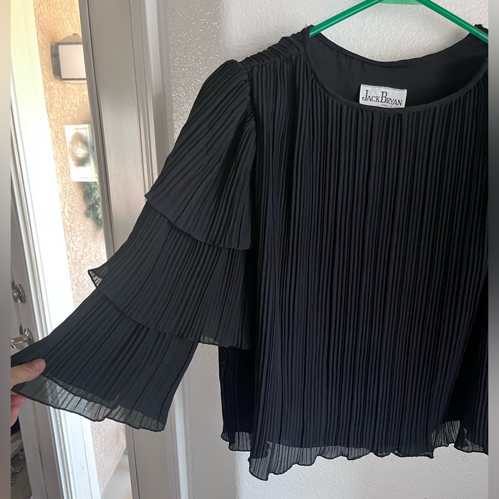 Jack Bryan Couture.  Likely Vintage. adorable and comfy pleated Black top
